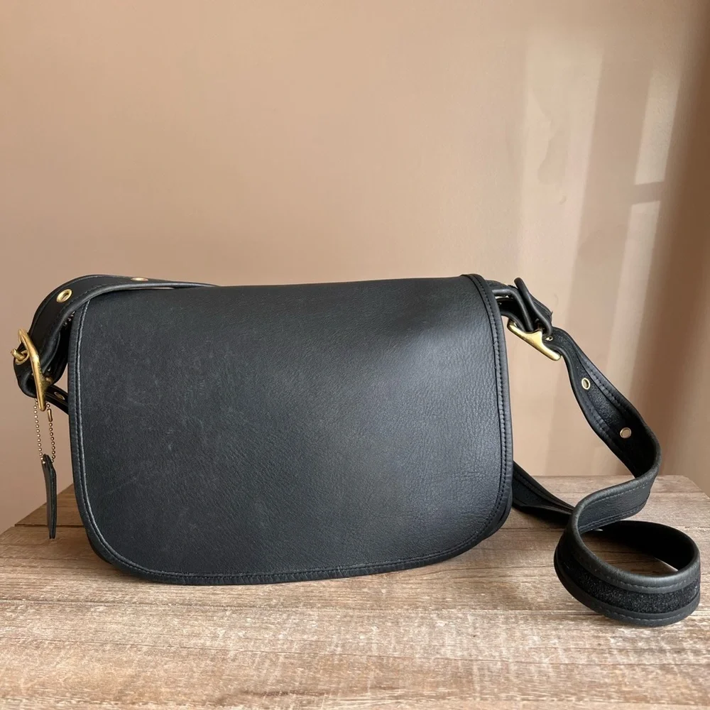 Vintage Coach Patricia Legacy Bag Style 9951 in black glove tanned leather